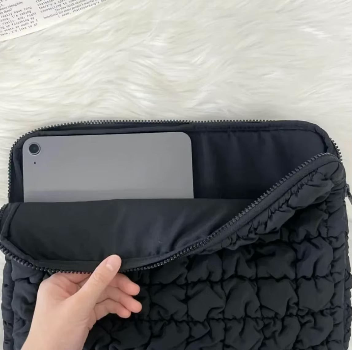 Fluffy Laptop Sleeve - Black Edition